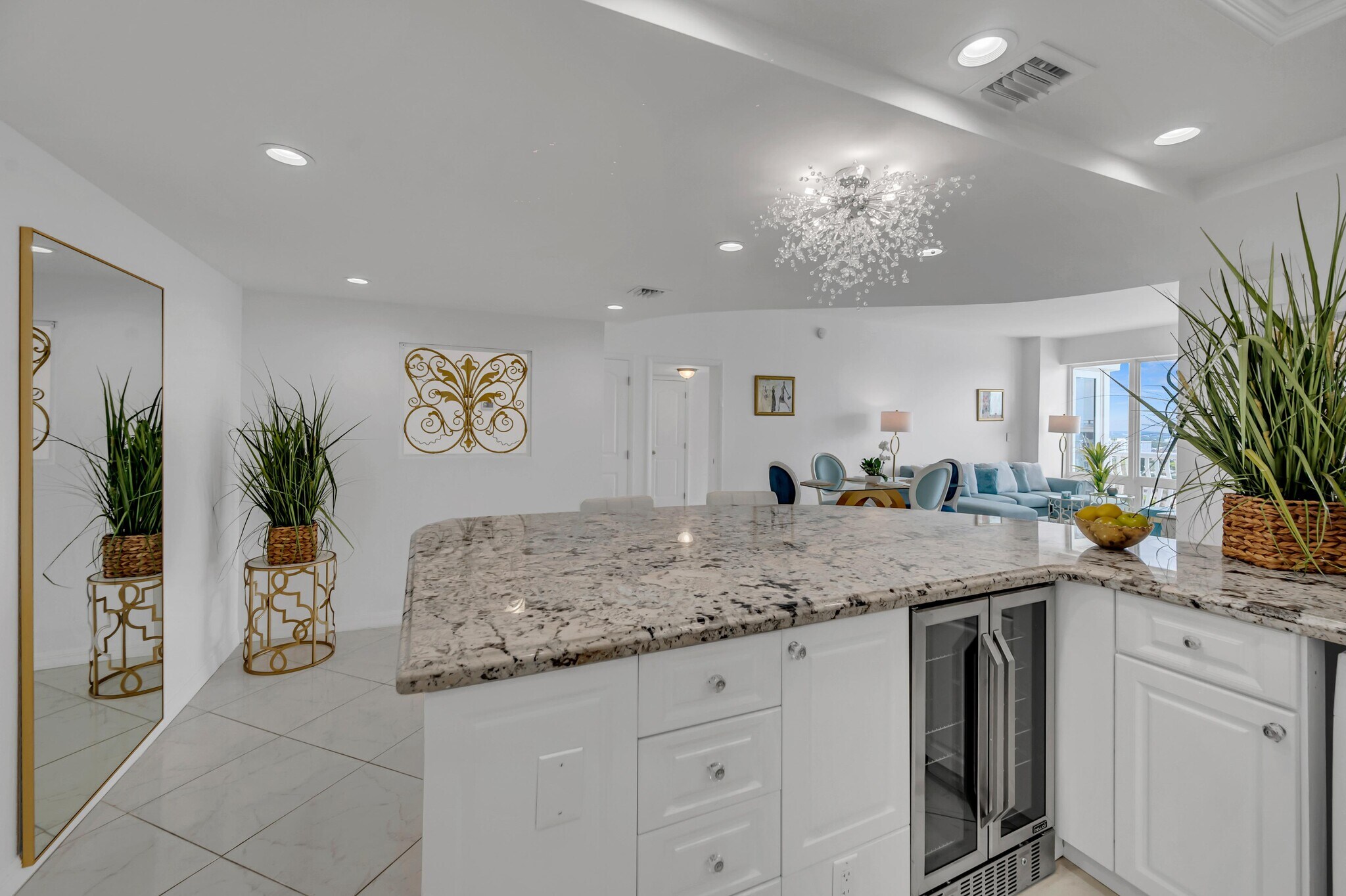 Building Photo - 4020 Galt Ocean Dr