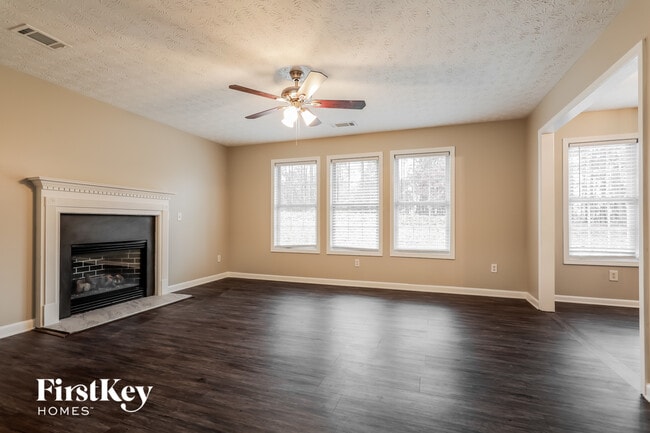 Building Photo - 835 Sweet Mill Ln