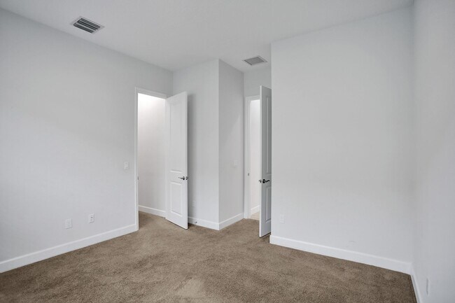 Building Photo - New House for Rent