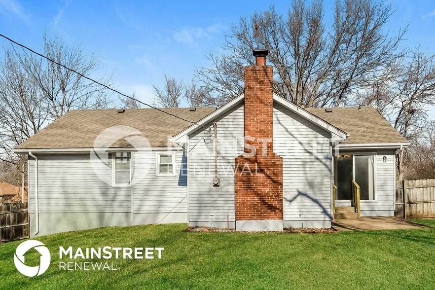 Building Photo - 821 E Northview St