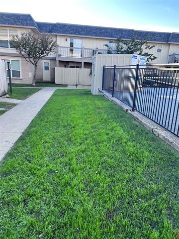 Building Photo - 10749 E NW Hwy