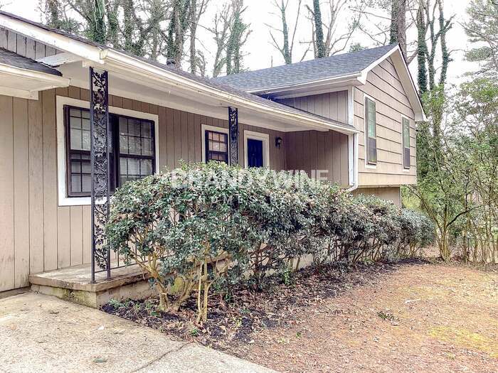 Building Photo - 7301 Fern Ct