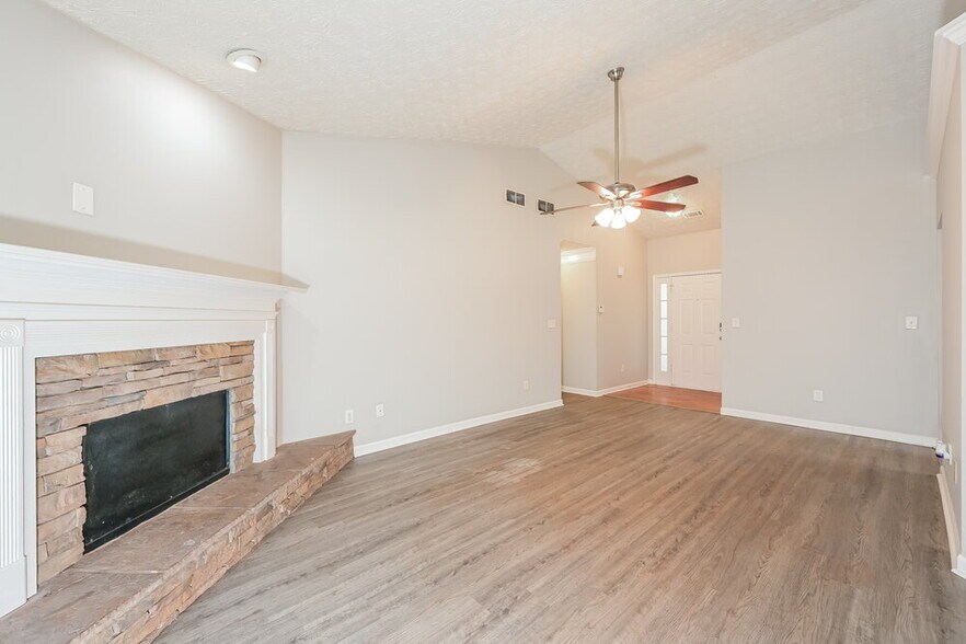 Building Photo - 85 Butler Bridge Cir