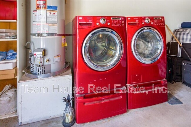 Building Photo - 26076 Viento Ct