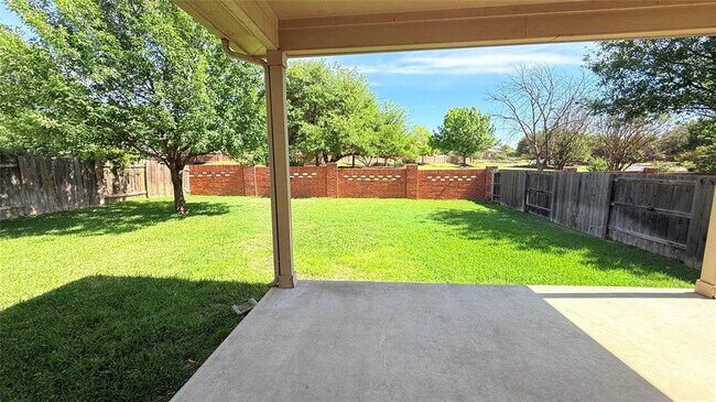 Building Photo - 1614 Westmeadow Trail