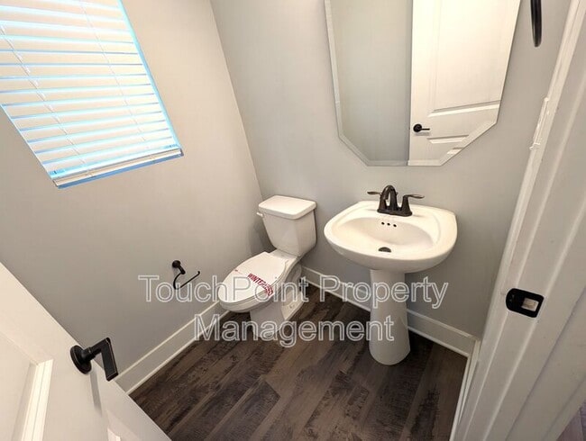 Building Photo - 2632 Ensemble Ct