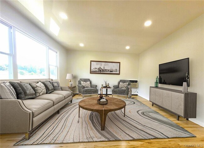 Building Photo - 5 Ridge Rd