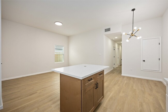 Building Photo - 309 Massachusetts St