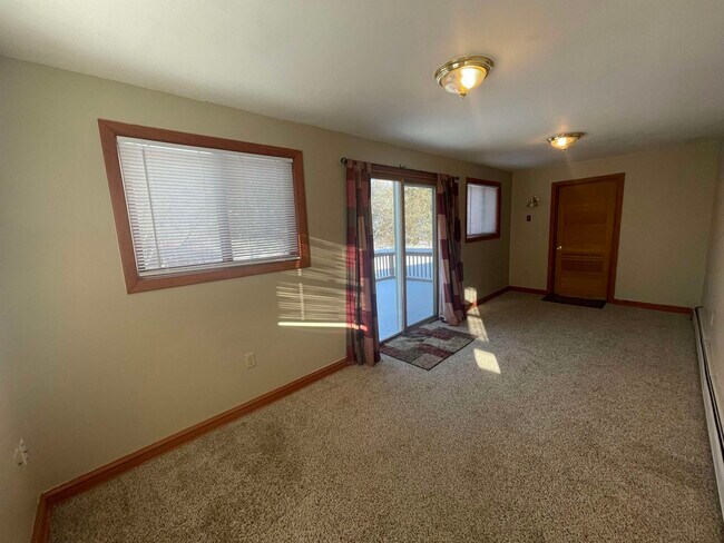 Building Photo - 7 Central Ave