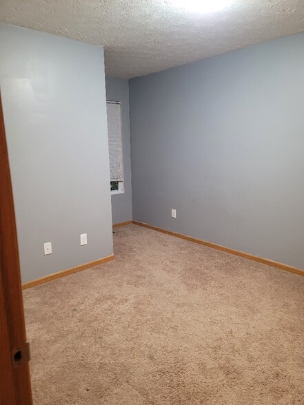 Building Photo - 73 BB Way