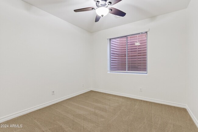 Building Photo - 4301 S Newport St
