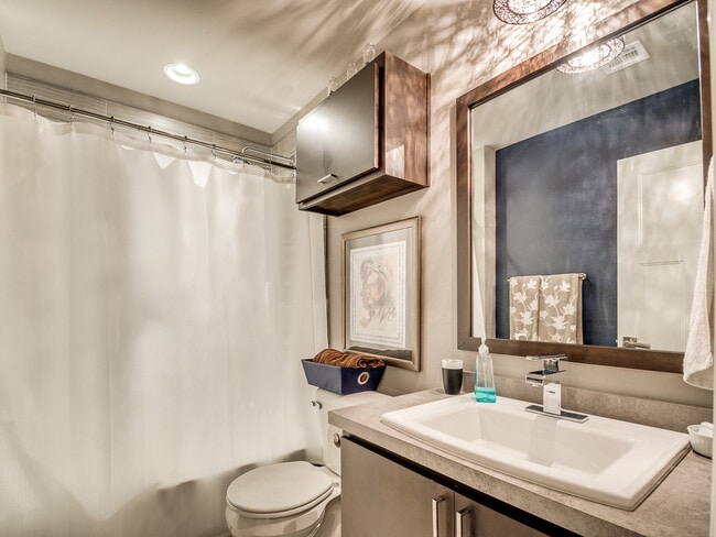 Building Photo - Modern 3 Bedroom with  Lofted Office - All...