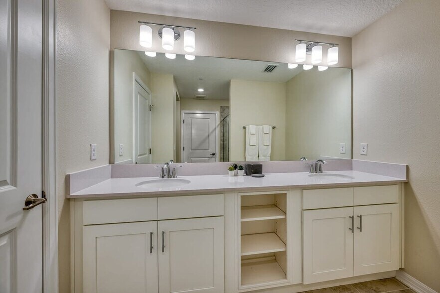 Building Photo - 3151 Paradox Cir