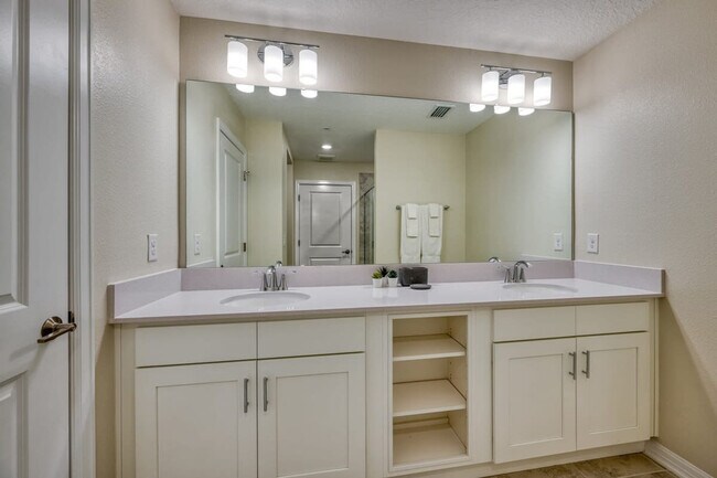 Building Photo - 3151 Paradox Cir