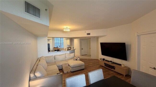 Building Photo - 735 SW 148th Ave