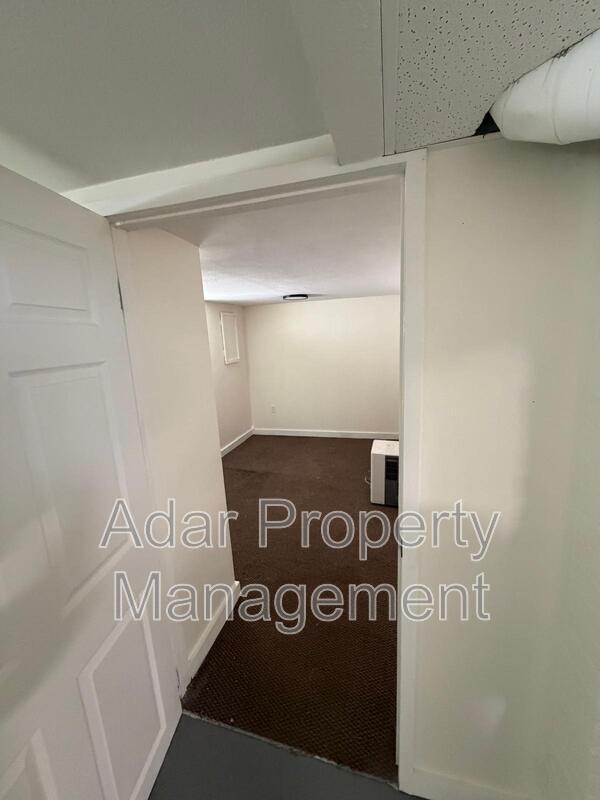 Building Photo - 610 Dryden Dr