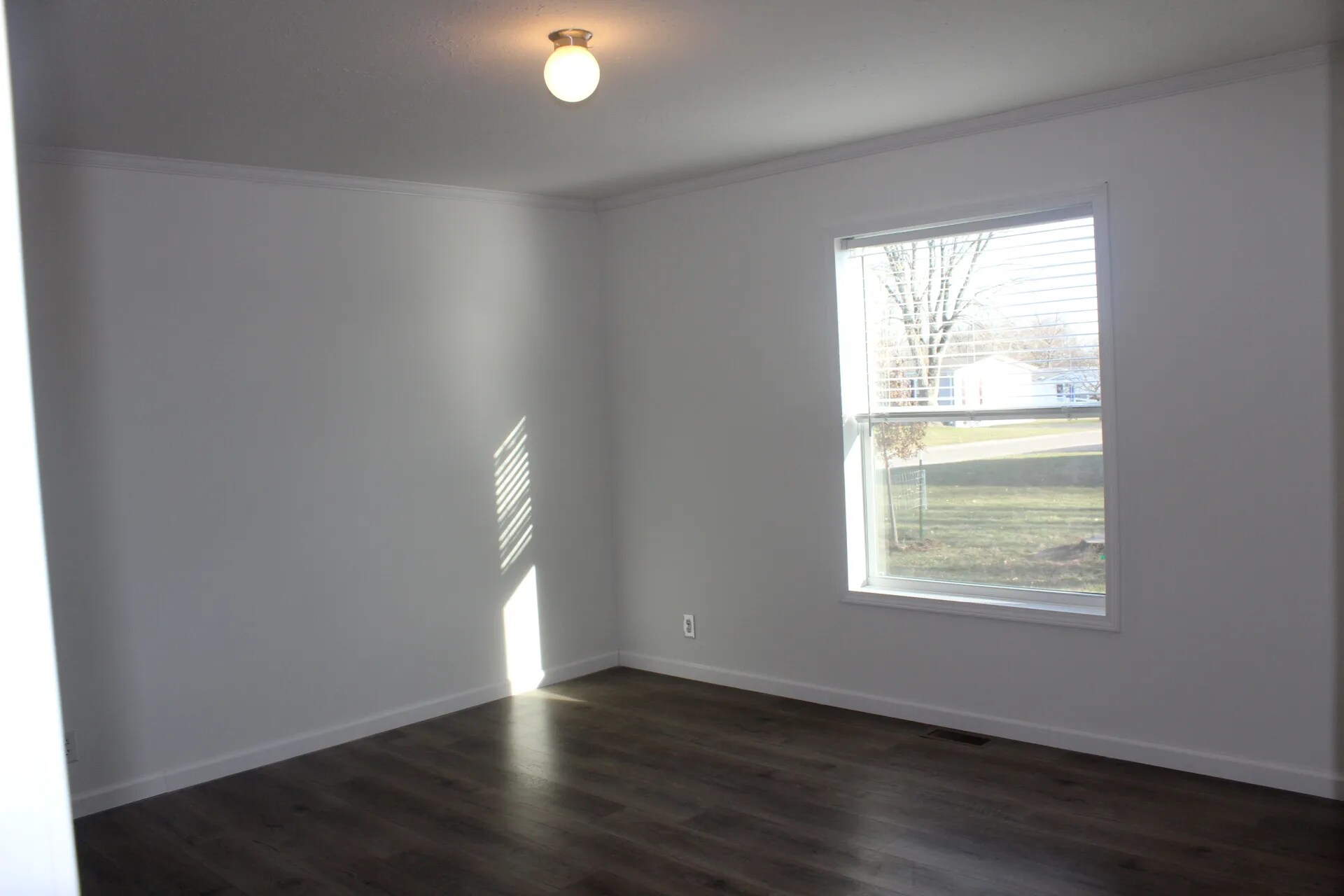 Building Photo - 3430 Sharon Ln