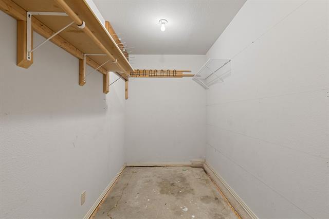 Building Photo - 5588 Squires Dr