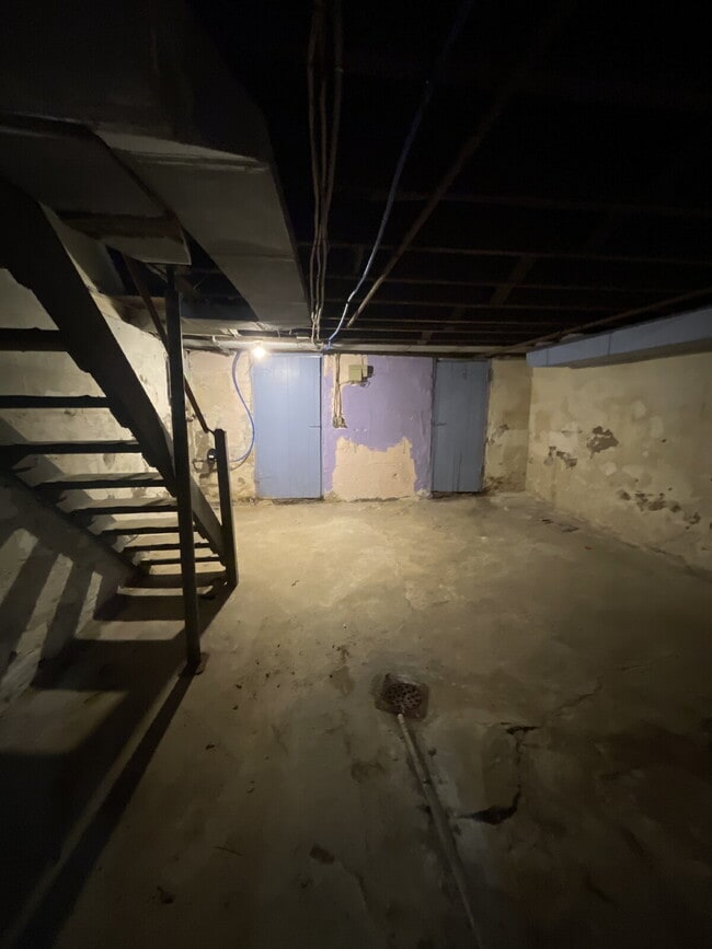 Building Photo - 618 Penn Ave