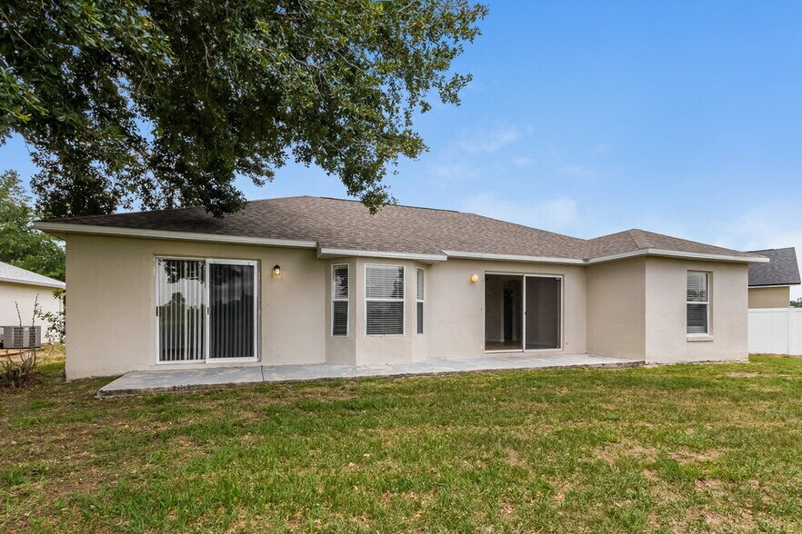 Building Photo - 1001 Gary Dr