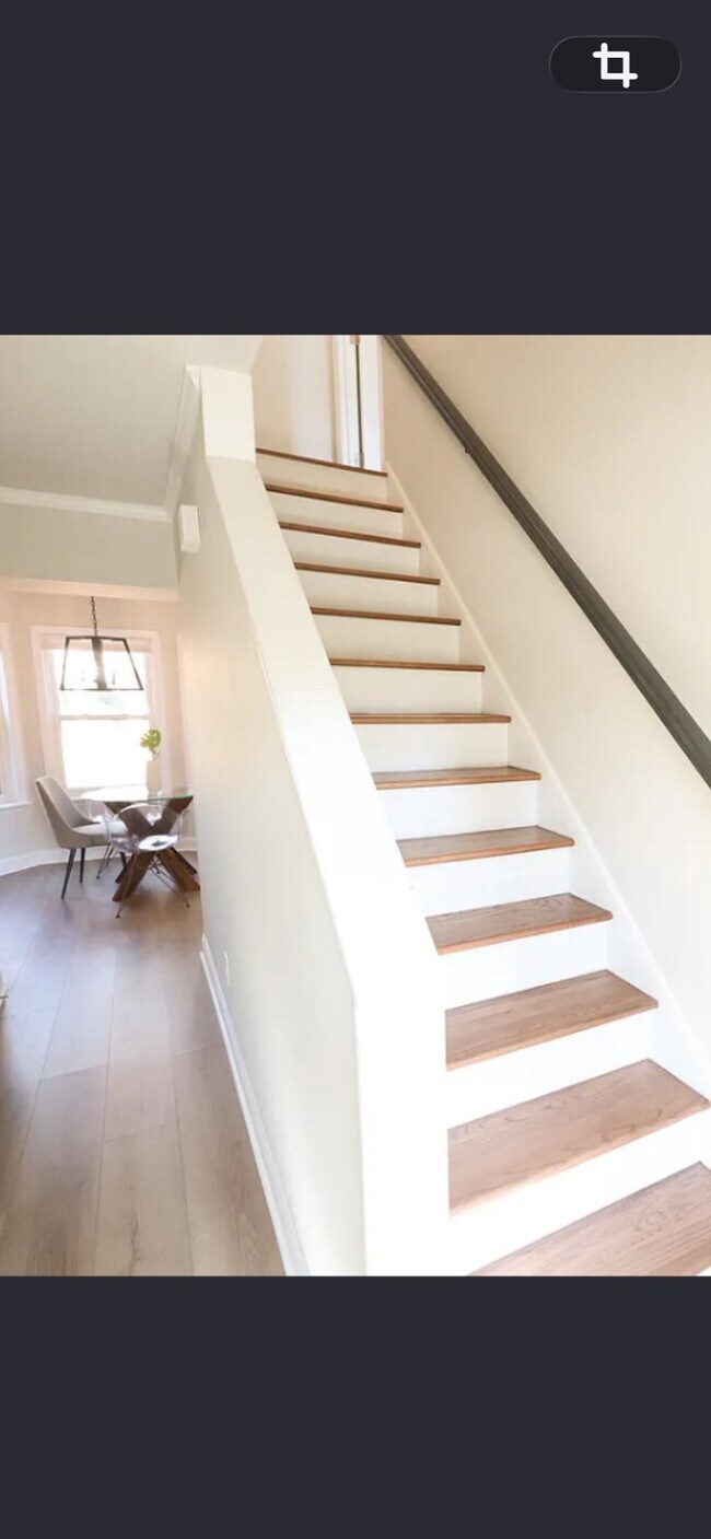 Building Photo - 107 Sugarpine Pl