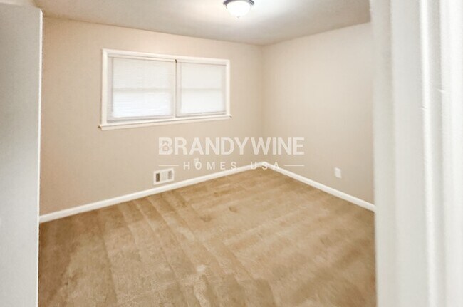 Building Photo - 2764 Scenic Terrace