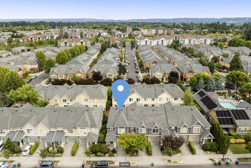 Building Photo - 17175 SW Berkeley Ln