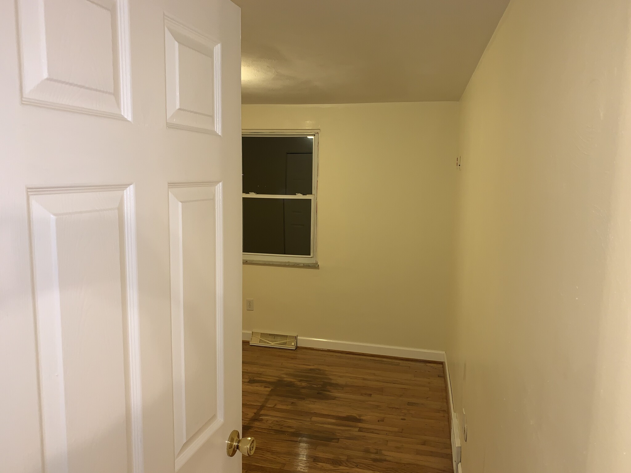 Building Photo - 4268 Sample Ct