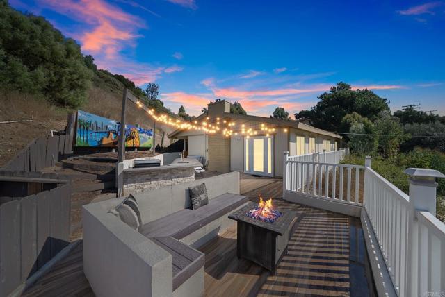 Building Photo - 209 Camino Elevado