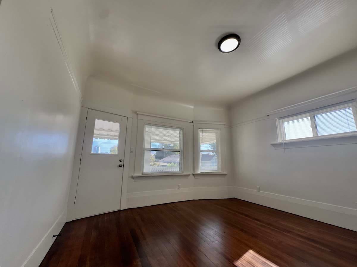 Building Photo - 1303 Adeline St