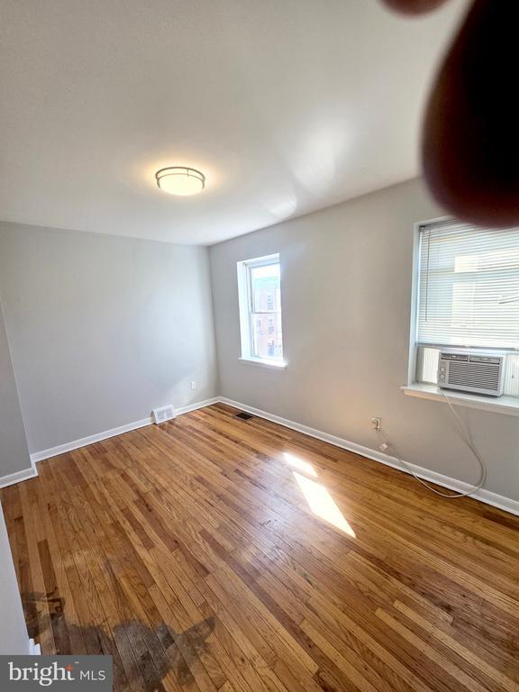 Building Photo - 525 N 33rd St