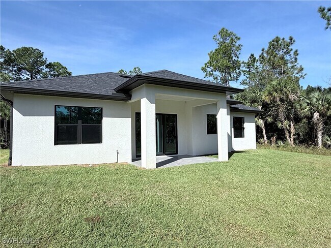 Building Photo - 2266 Desoto Blvd S