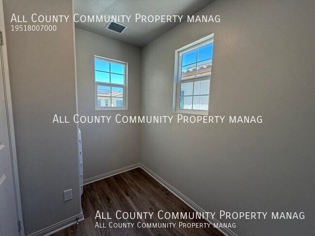 Building Photo - 26604 Ashley Rd
