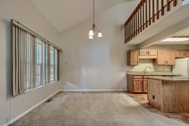 Building Photo - Comfortable 2BR + Loft Home — Close to For...