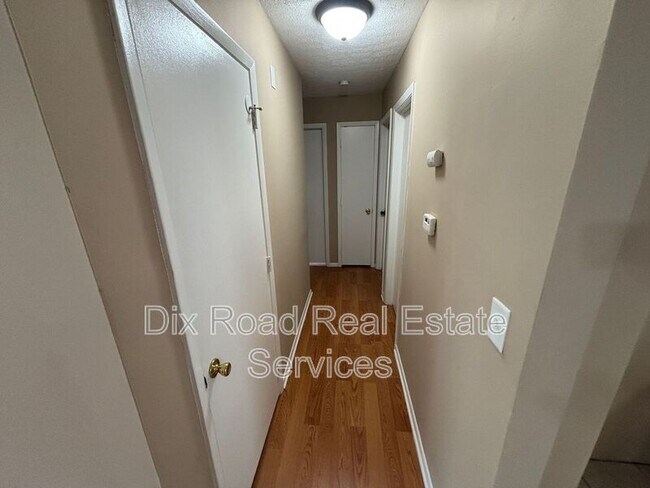 Building Photo - 1148 Blackwell Dr