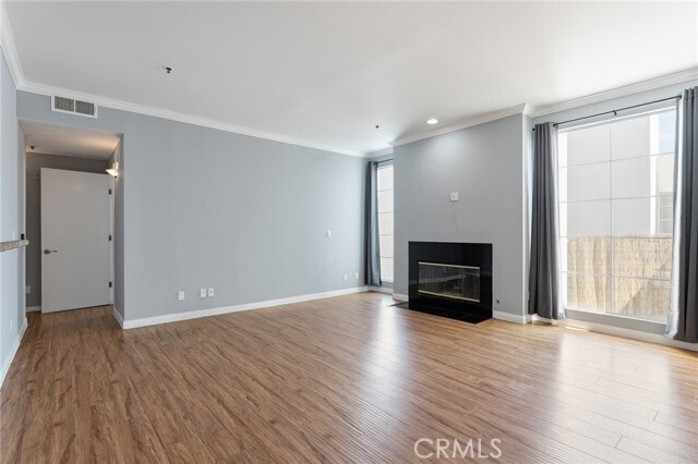 Building Photo - 5350 White Oak Ave