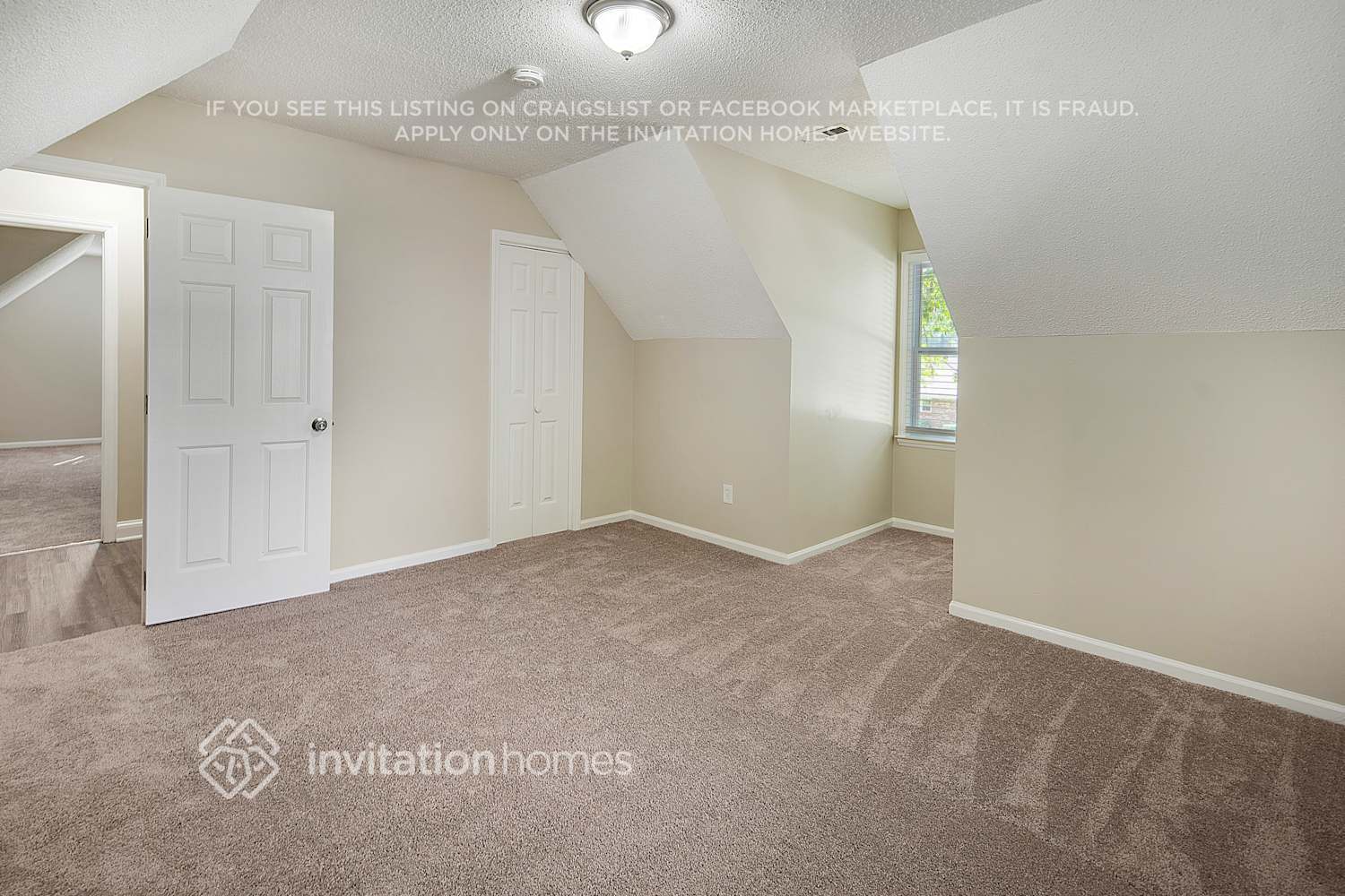 Building Photo - 5806 Katrine Ct