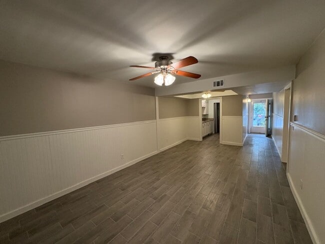 Building Photo - 209 Miracle Strip Pkwy