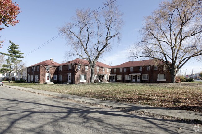 Primary Photo - 3484--3496 E Broad St