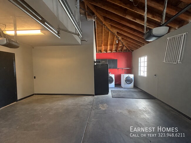 Building Photo - 3500 Coldwater Canyon Ave