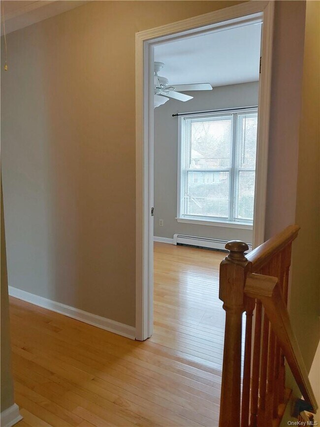 Building Photo - 3 Teneyck Ave