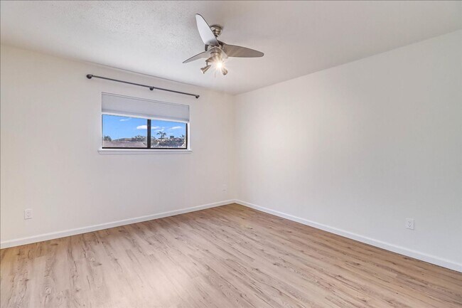 Building Photo - 5518 Sarazen Dr