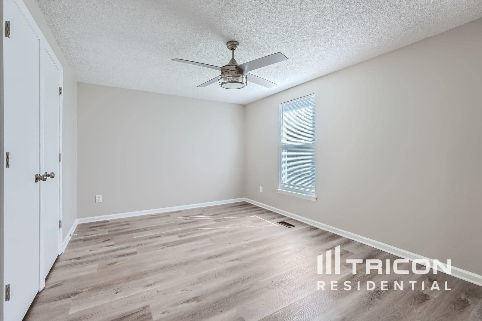 Building Photo - 5934 Sunrise Ct
