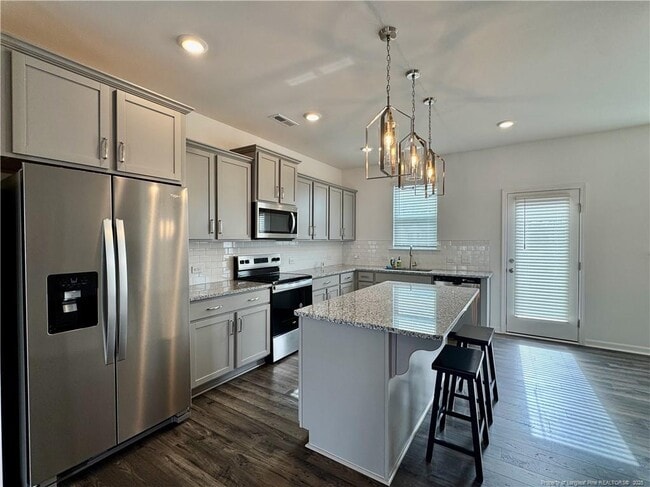 Building Photo - 81 Camel Crazies Pl