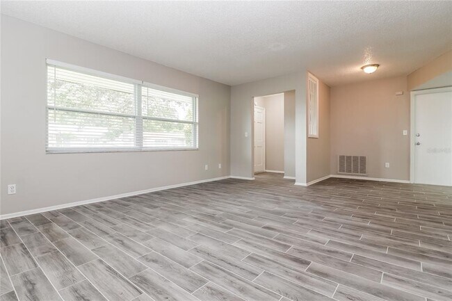 Building Photo - 12281 Eldon Dr