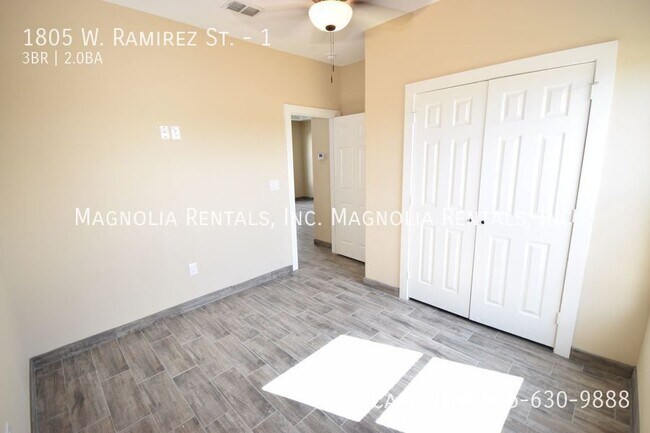 Building Photo - 1805 Ramirez St