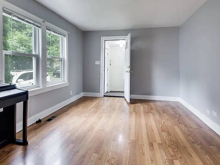 Building Photo - 1745 Brown Ave