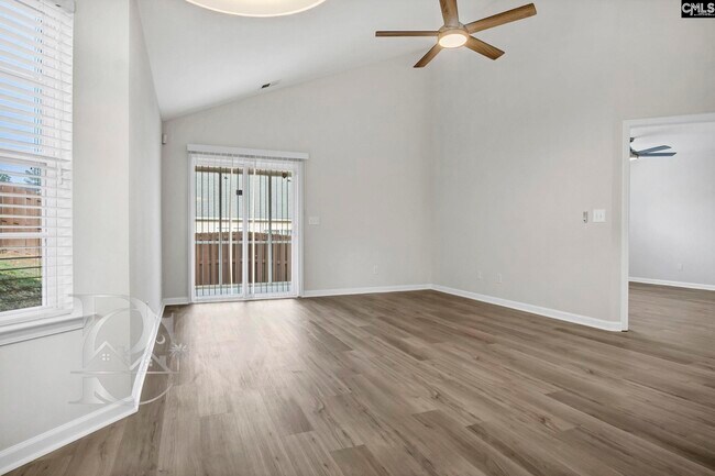 Building Photo - 513 Lanesborough Dr