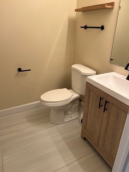 Building Photo - 720 W Randolph St