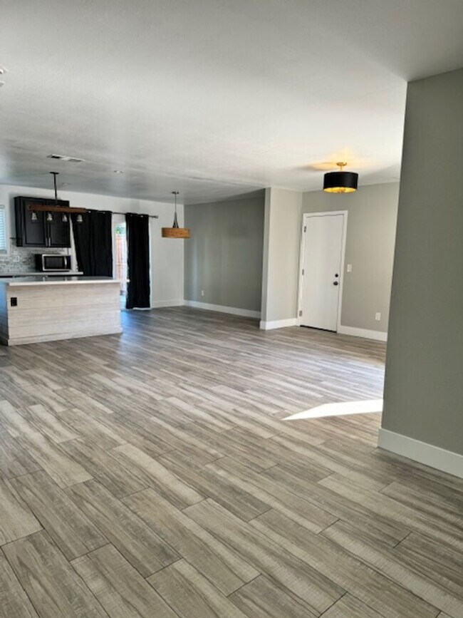 Building Photo - Beautiful Home / Concord CA